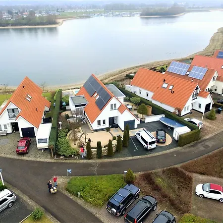 Meerzicht Villa Lathum